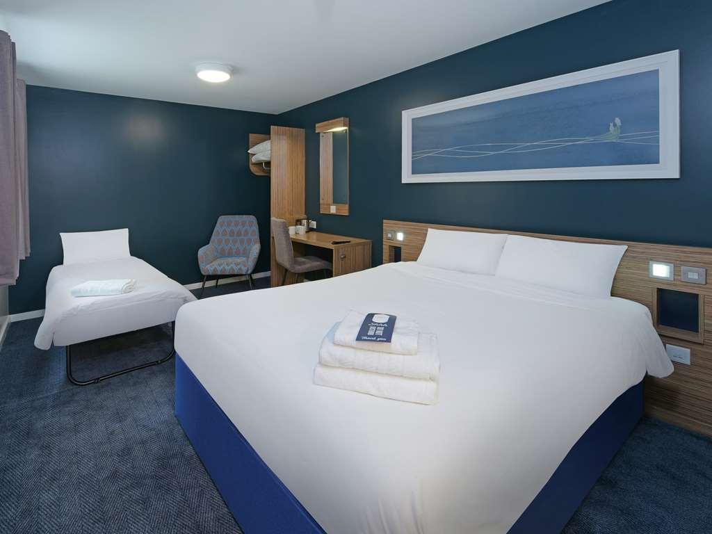 Travelodge London Central Bank 客房 照片