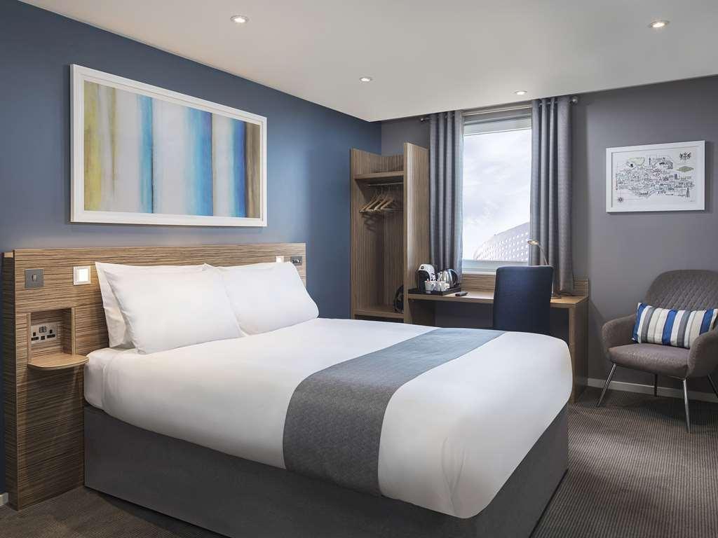 Travelodge London Central Bank 客房 照片